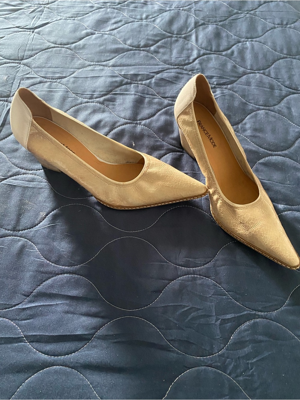 Cream Pointed-Toe Low Heel Pumps